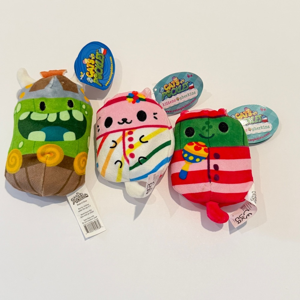 3 Cats Vs Pickels Soft Plush